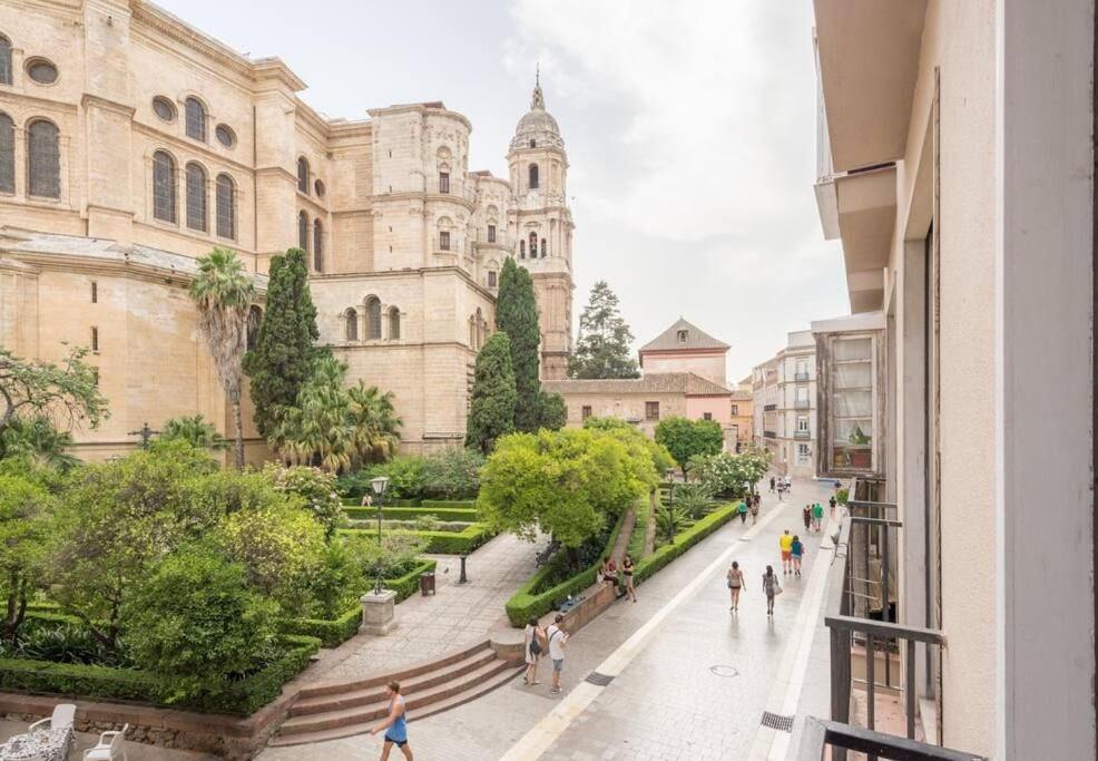 Cathedral Suites Malaga Room photo
